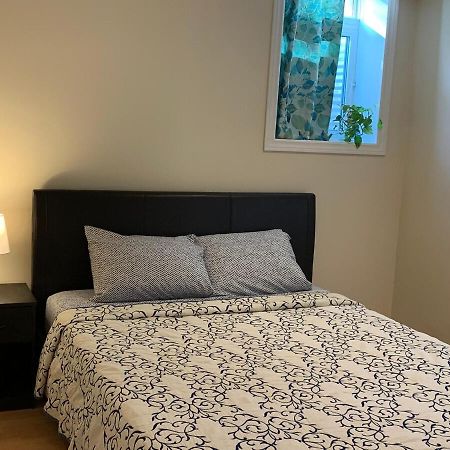 Finished 2 Bedroom Apartment In An Upscale Area Of Ajax Buitenkant foto
