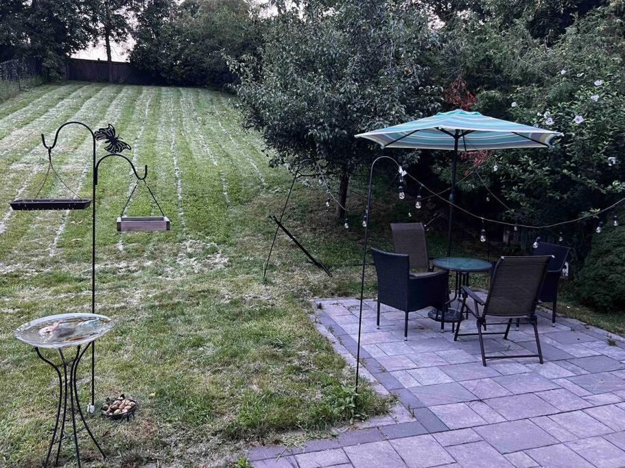 Finished 2 Bedroom Apartment In An Upscale Area Of Ajax Buitenkant foto