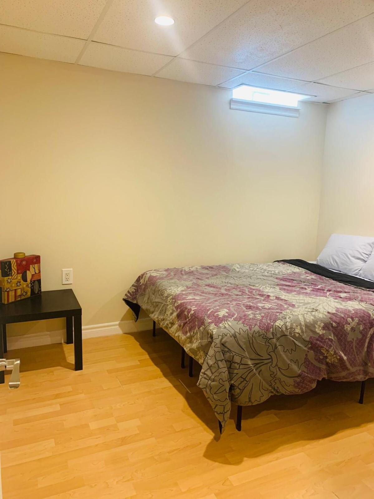 Finished 2 Bedroom Apartment In An Upscale Area Of Ajax Buitenkant foto